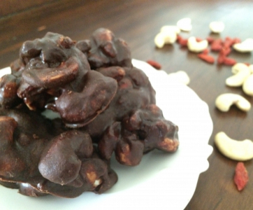 Superfood Cashew Clusters